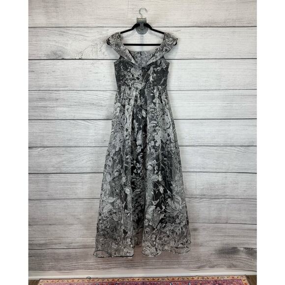Toleen Women's Grey & Black Floral Off The Shoulder Maxi Dress Size Small - Picture 4 of 11